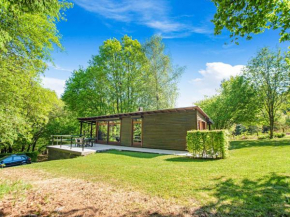 Cozy Chalet in Trois Ponts with Forest Near